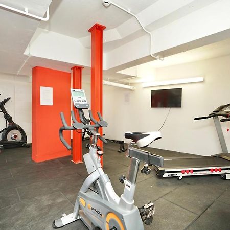 Sleek & Stylish Apartment By Dh Aparthotels Peterborough Eksteriør billede